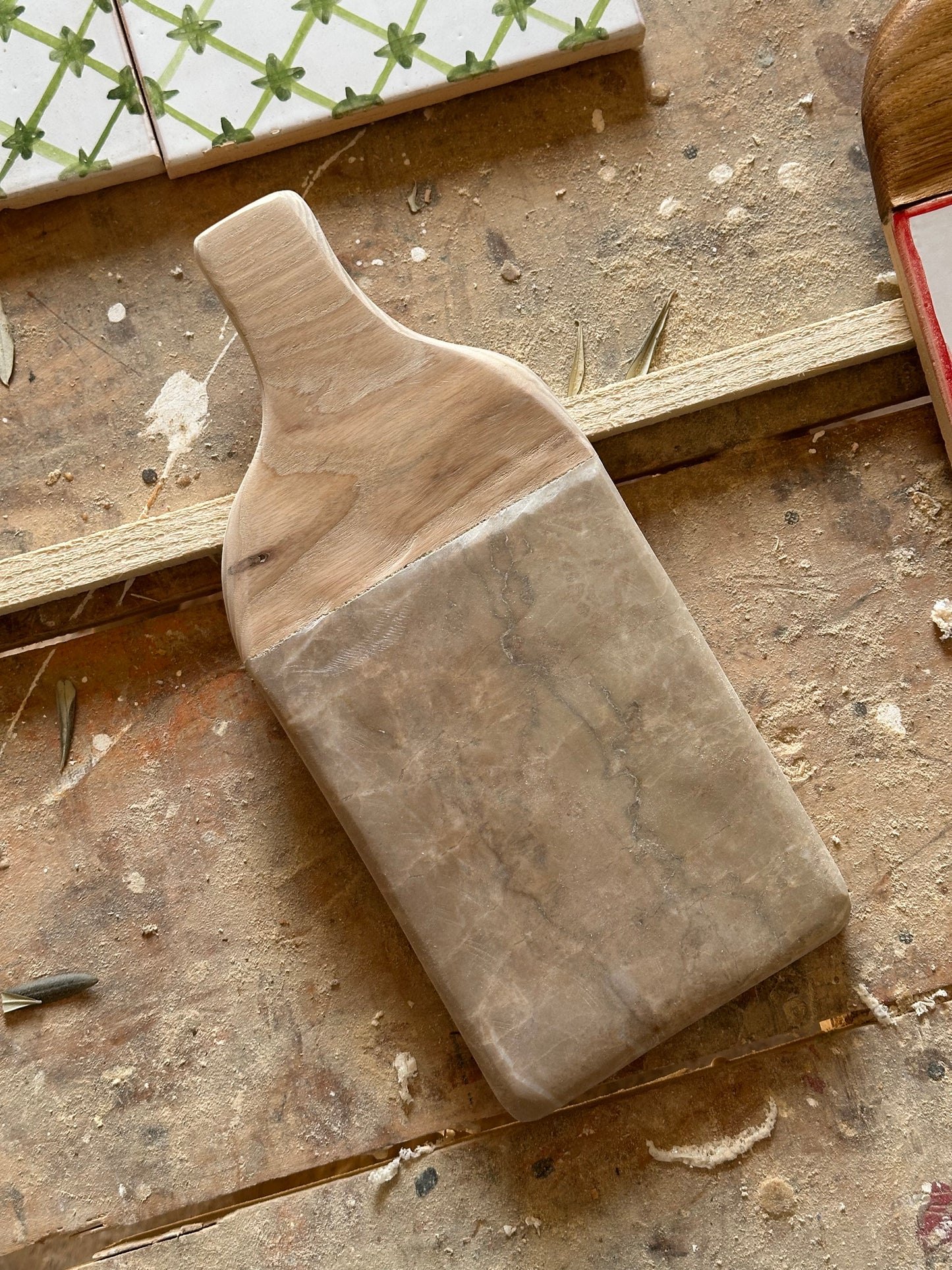 Tabla piedra y madera