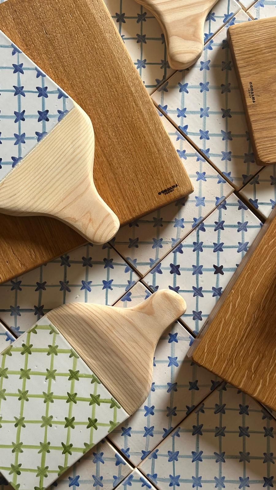 “Pack Cocina” Variedad de tablas de corte y tablas de cerámica para servir