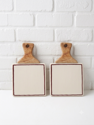 "Palas"  Pack de dos tablas de cerámica pintada a mano y madera de fresno. Ideal para servir alimentos.